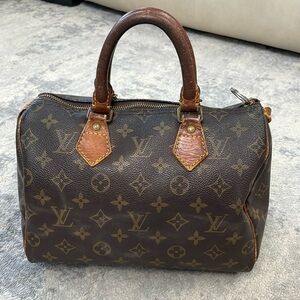 Louis Vuitton Monogram Speedy 25 Hand Bag Classic Designer Brown Tan